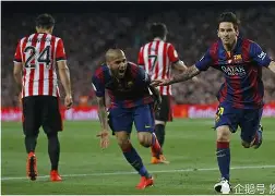 梅西领军巴萨逆袭，轻轻晋级一轮